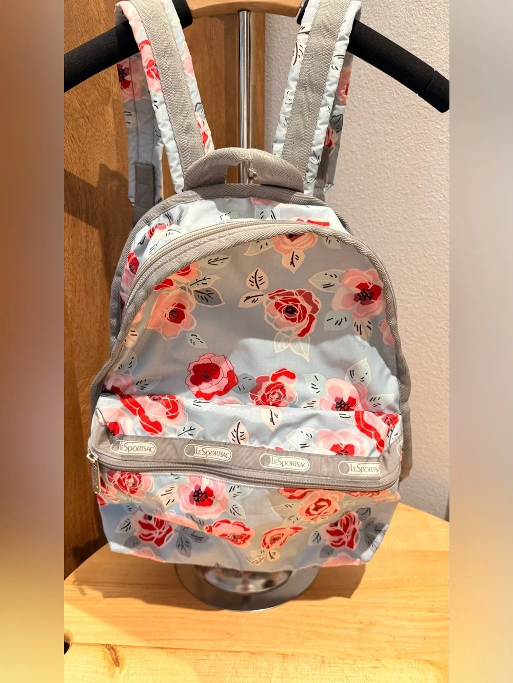 Lesportsac questions leave